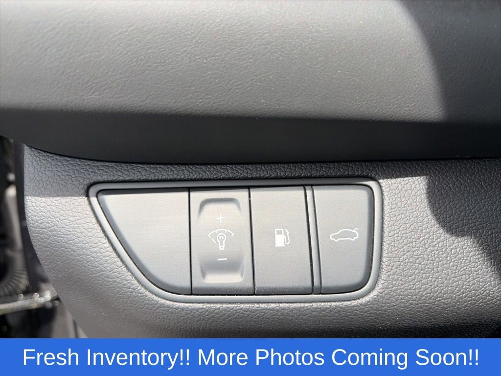 Used 2026 Genesis G70 2.5T RWD image 12