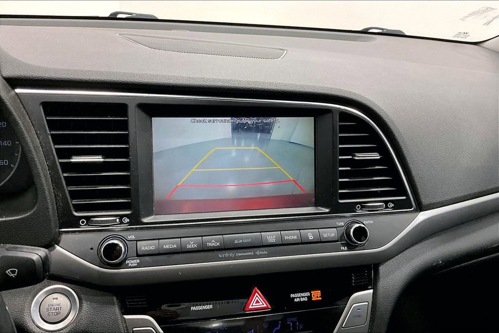 Used 2017 Hyundai Elantra Limited w/ Limited Tech Package 04 image 30