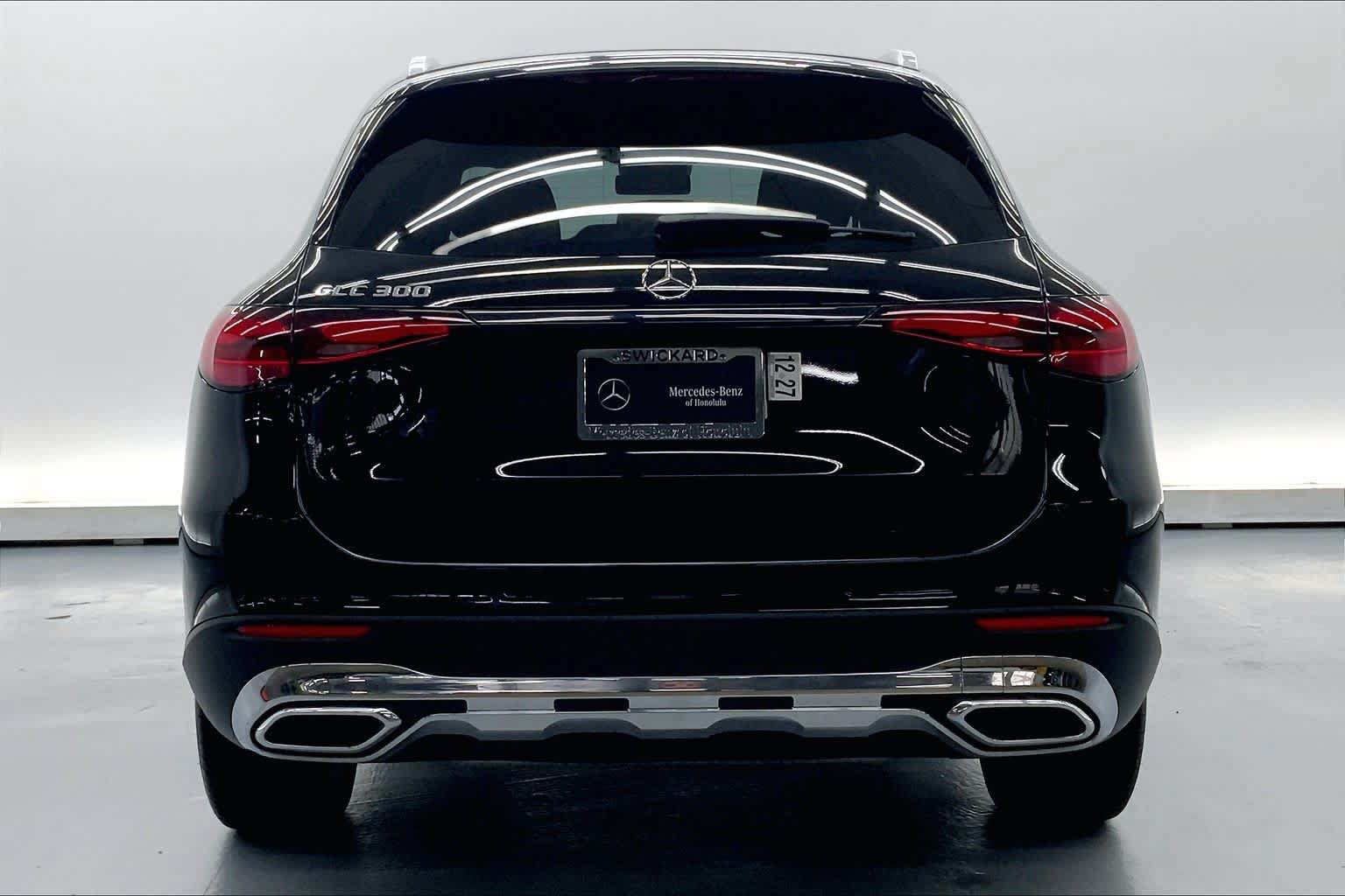 Used 2026 Mercedes-Benz GLC 300 image 3