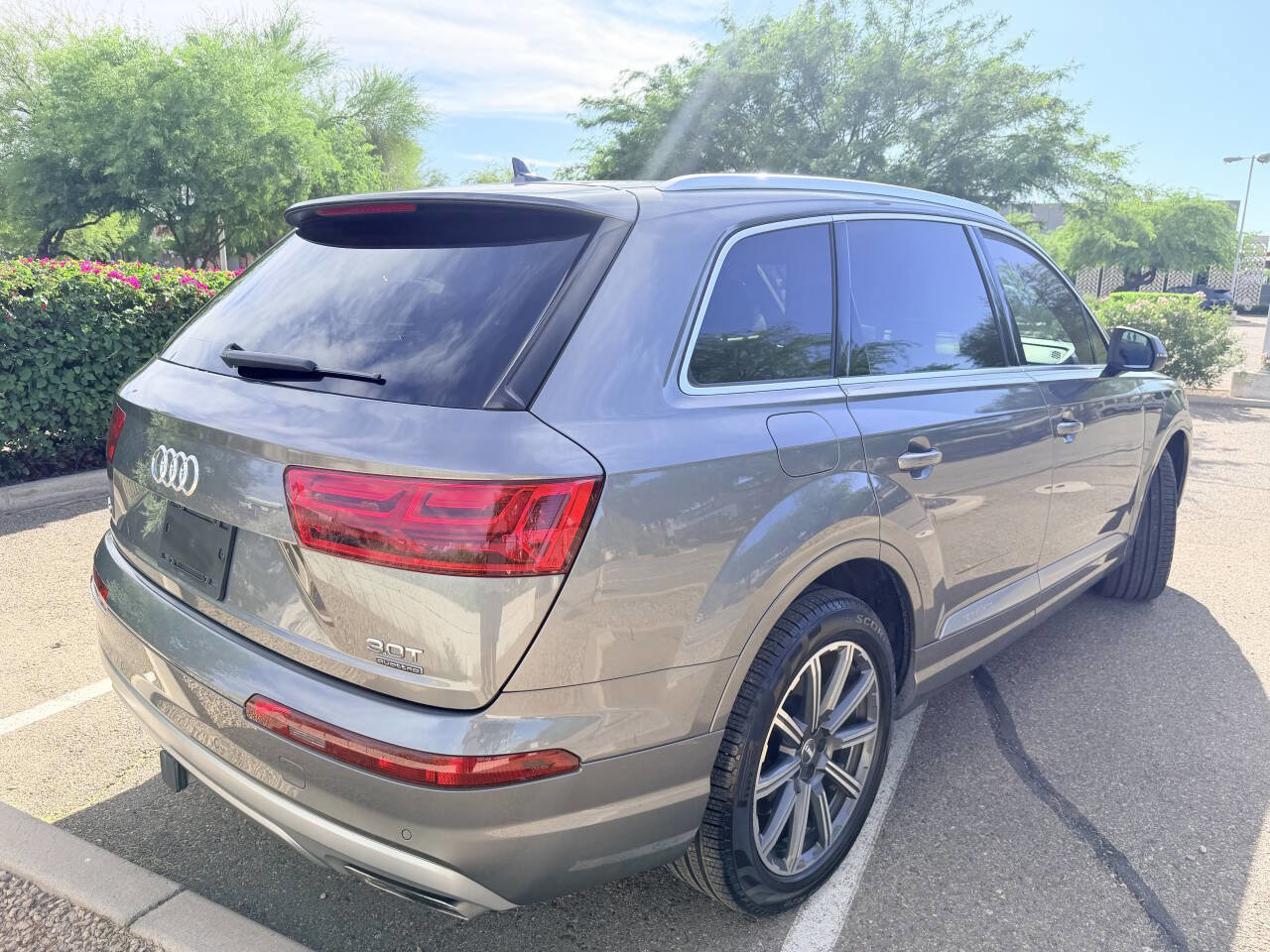 Used 2017 Audi Q7 3.0T Premium Plus AWD/4WD image 11
