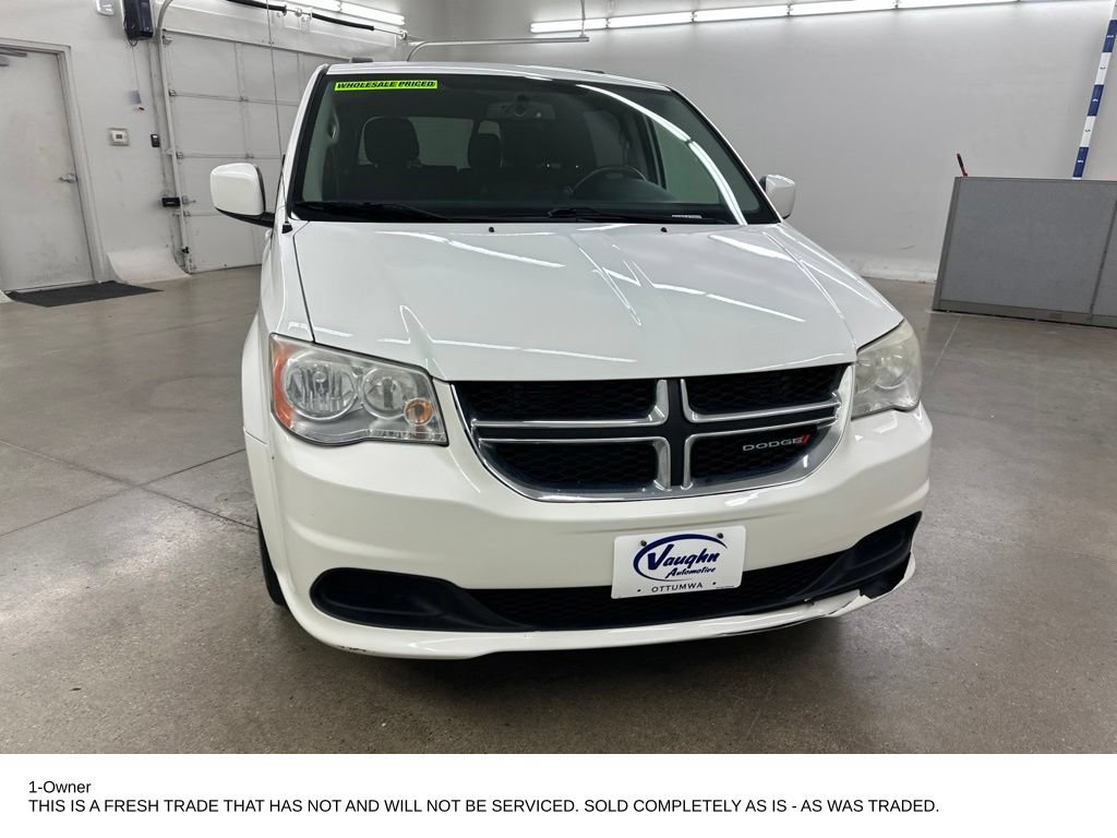 Used 2012 Dodge Grand Caravan SXT w/ Entertainment Group 1 FWD image 3