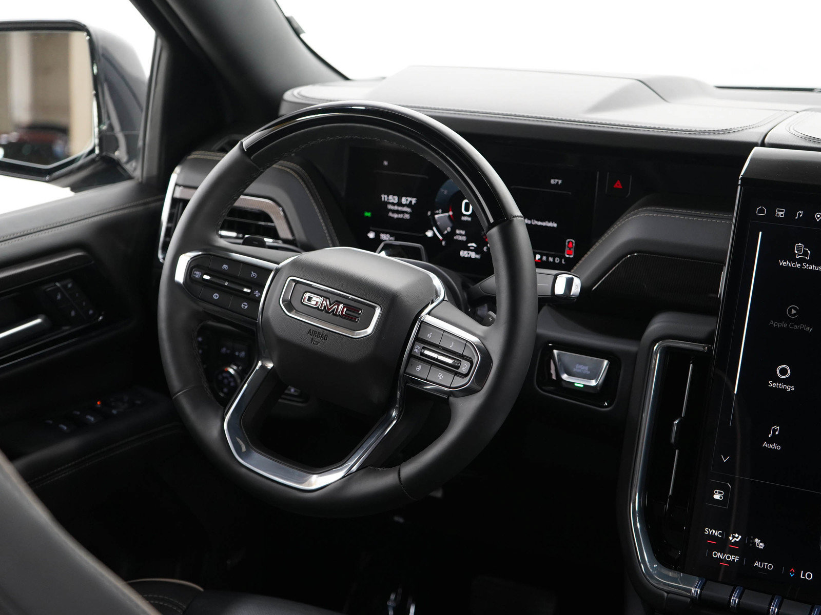 Used 2025 GMC Yukon Elevation AWD/4WD image 15