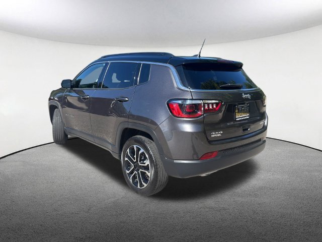 Used 2023 Jeep Compass Limited AWD/4WD image 30