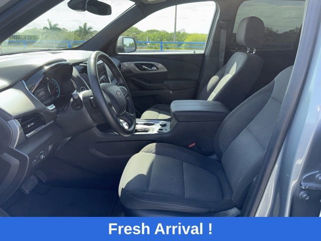 Used 2023 Chevrolet Traverse LT image 9