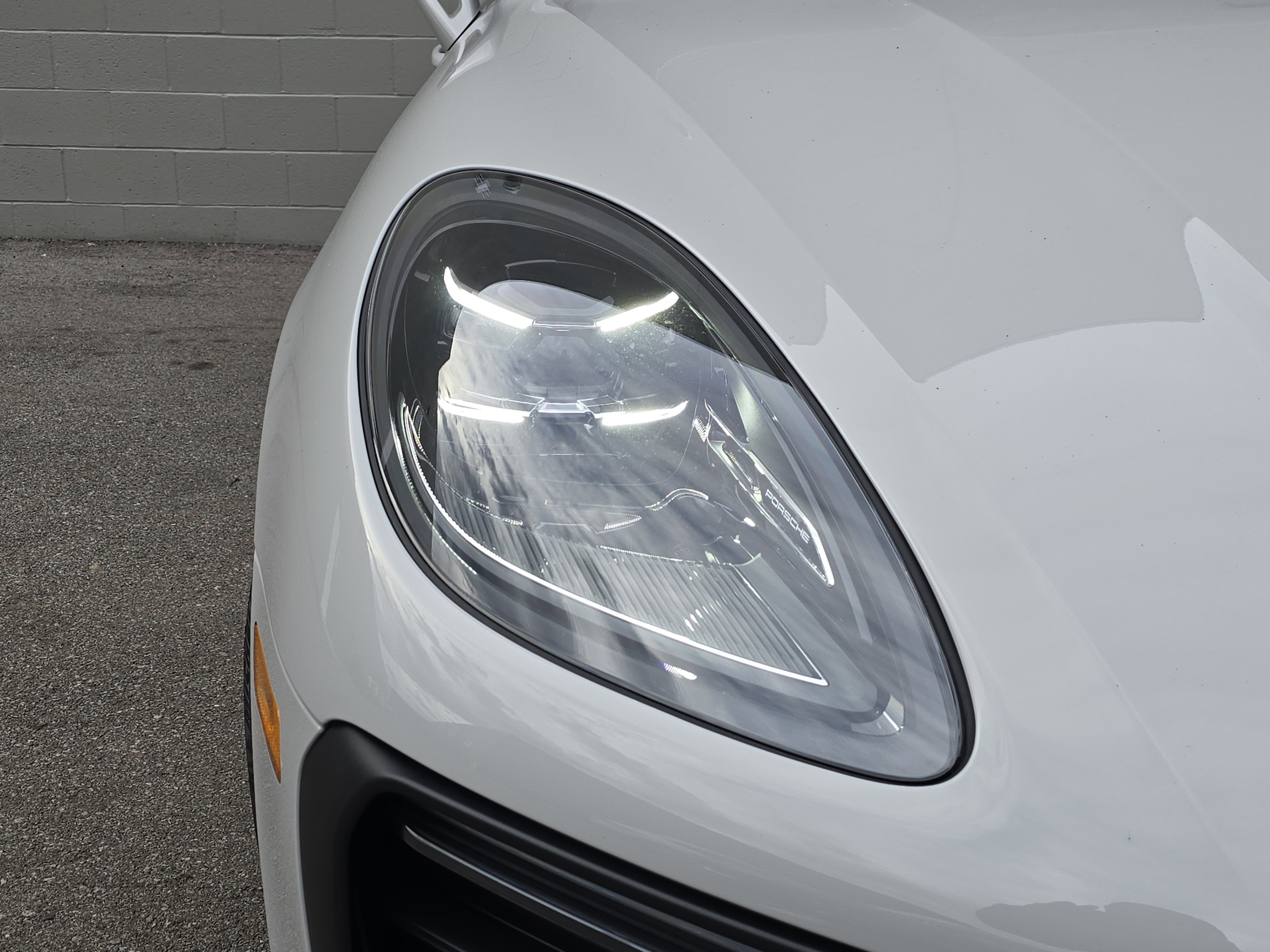 New 2026 Porsche Macan image 11