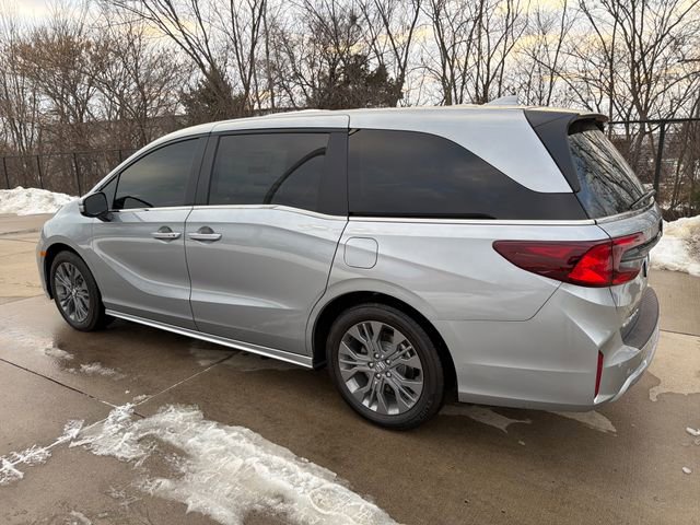 New 2026 Honda Odyssey Touring image 3