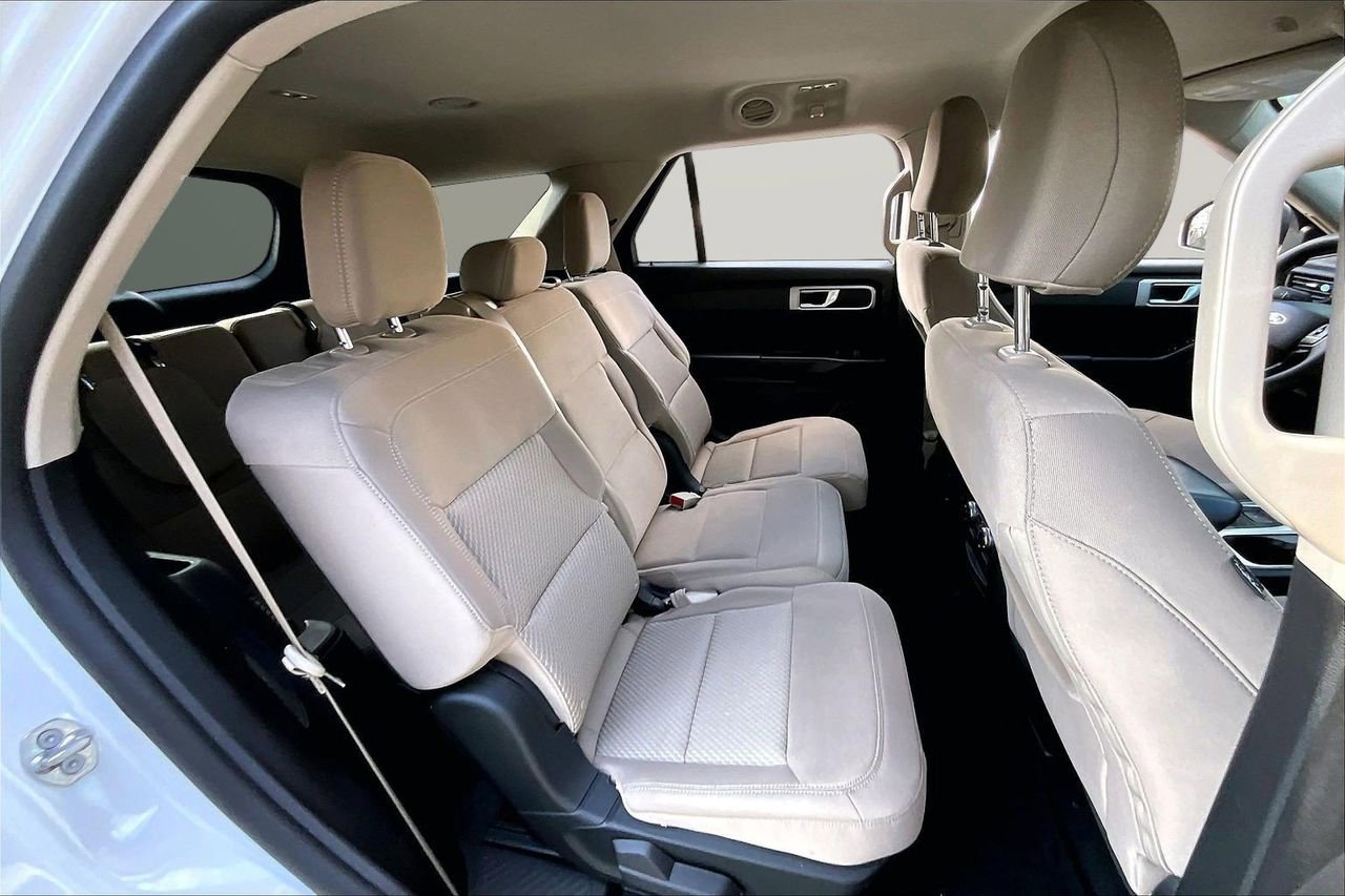 Used 2021 Ford Explorer 4WD w/ Class III Trailer Tow Package image 23