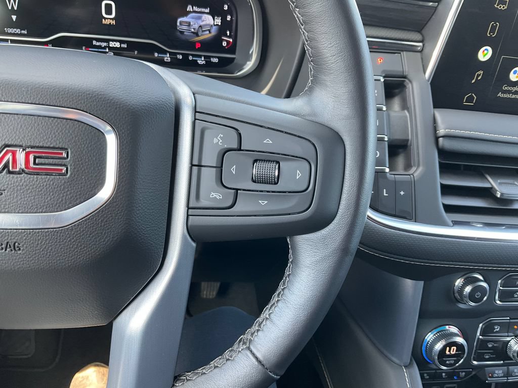 Used 2022 GMC Yukon SLT w/ SLT Premium Package AWD/4WD image 7