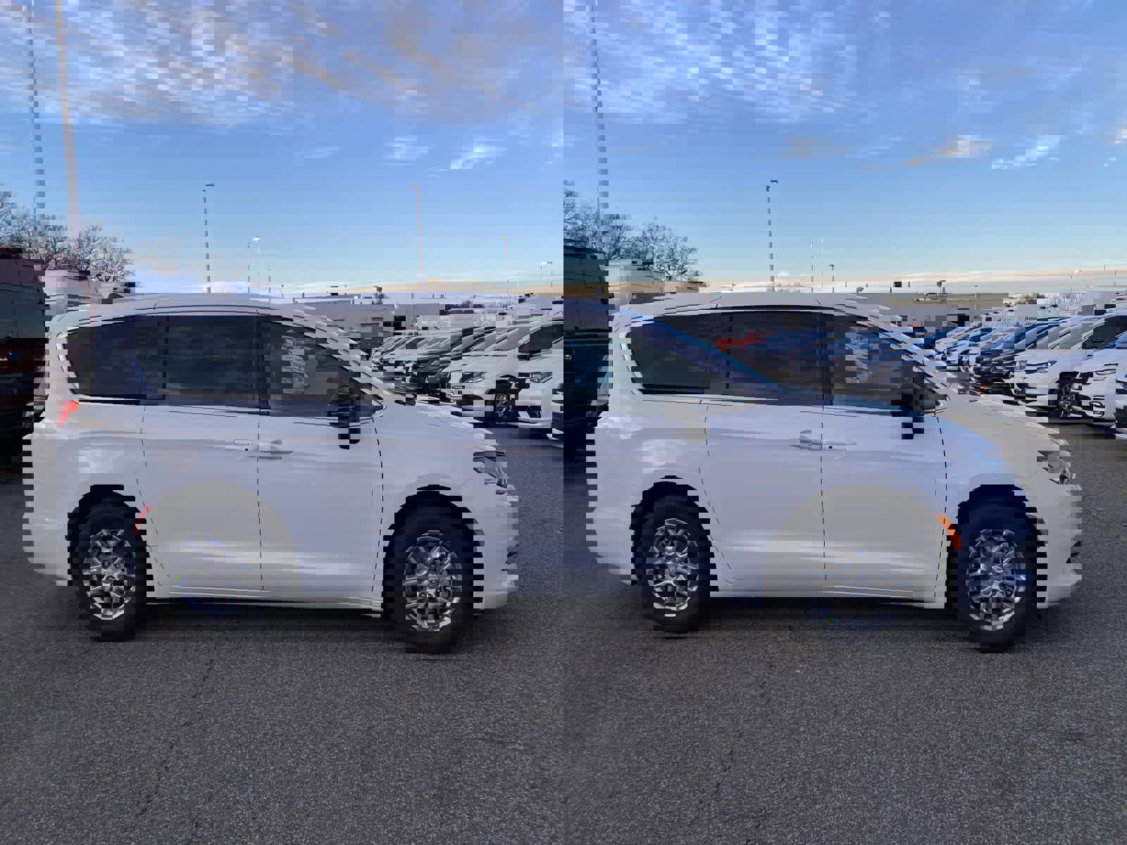 New 2026 Chrysler Voyager LX image 2