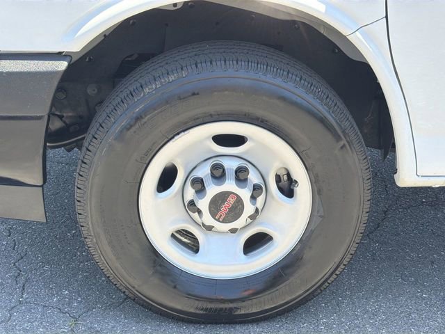 Used 2025 GMC Savana 2500 w/ Communications Package RWD image 10