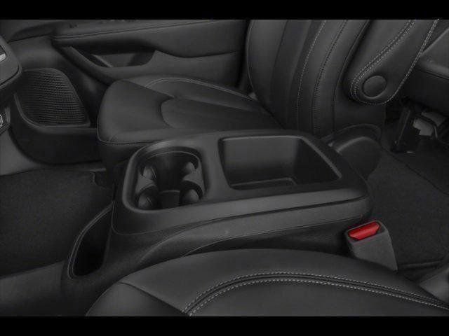 New 2026 Chrysler Pacifica Select FWD image 18