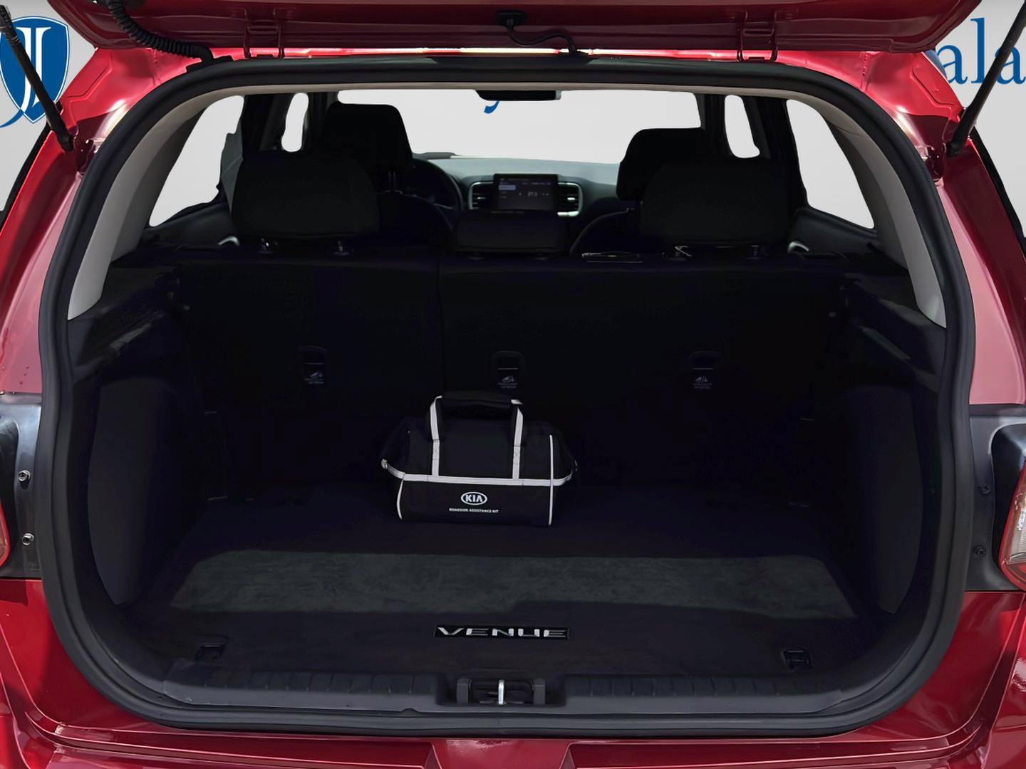 Certified 2024 Hyundai Venue SE FWD image 9