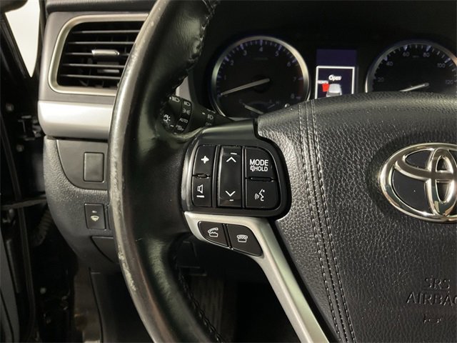 Used 2015 Toyota Highlander XLE image 22