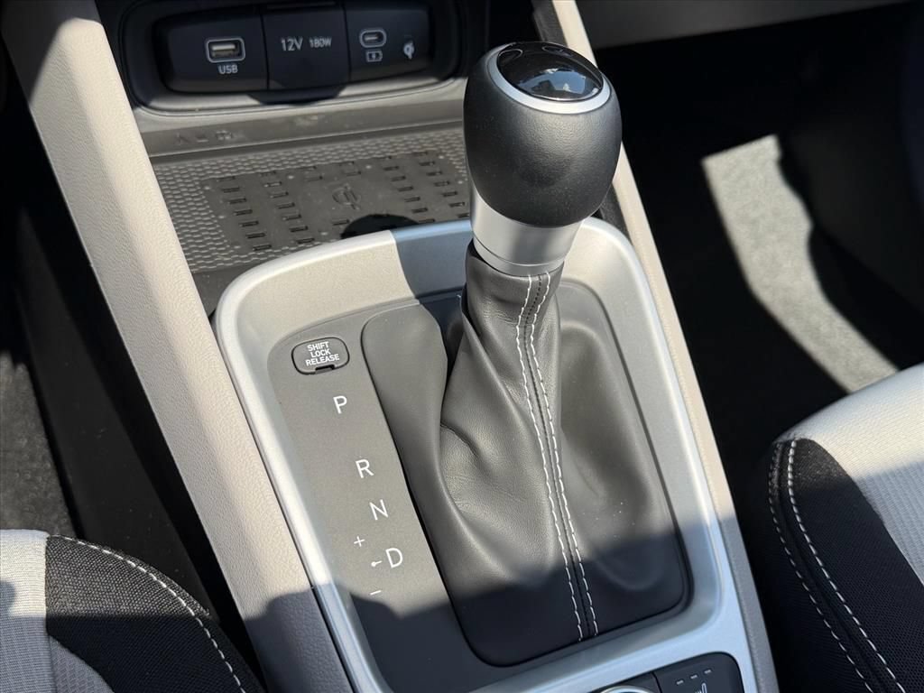 New 2026 Hyundai Venue SEL FWD image 21
