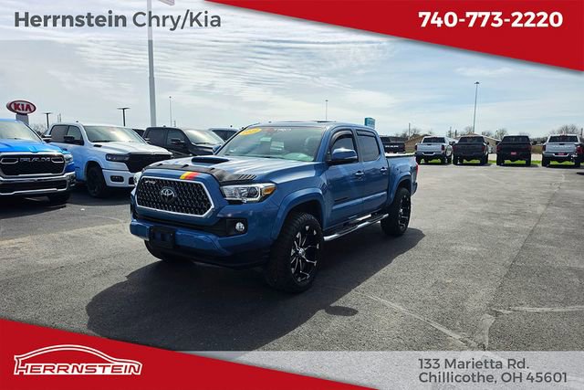 Used 2019 Toyota Tacoma TRD Sport image 3