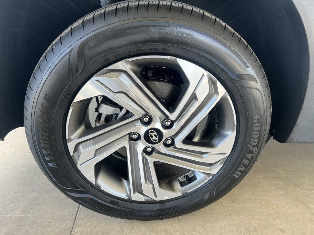 Used 2023 Hyundai Santa Fe SEL image 25