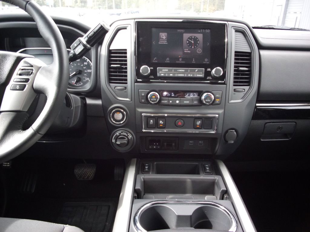 Certified 2024 Nissan Titan SV w/ SV Convenience Package image 20