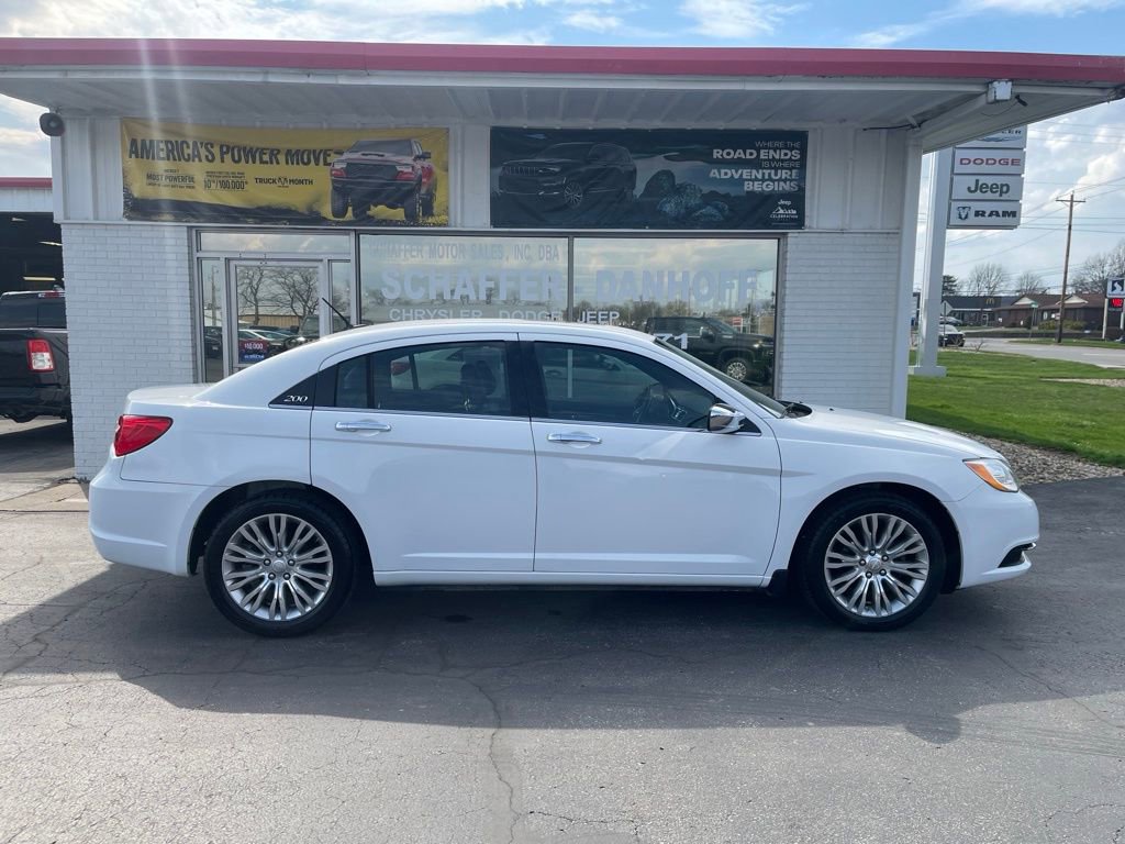 Used 2013 Chrysler 200 Limited w/ Sun/Sound Group image 2