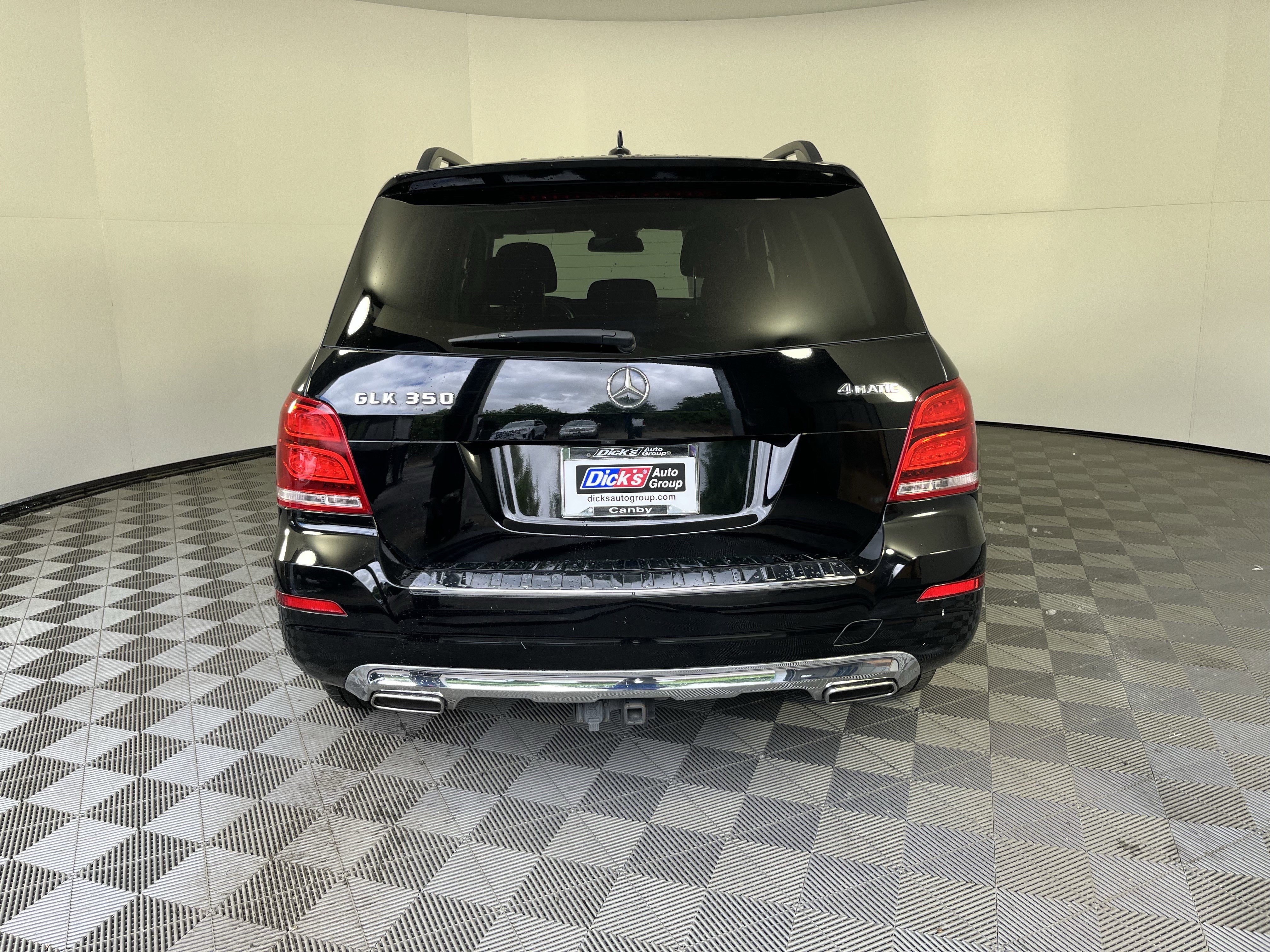 Used 2015 Mercedes-Benz GLK 350 4MATIC image 4