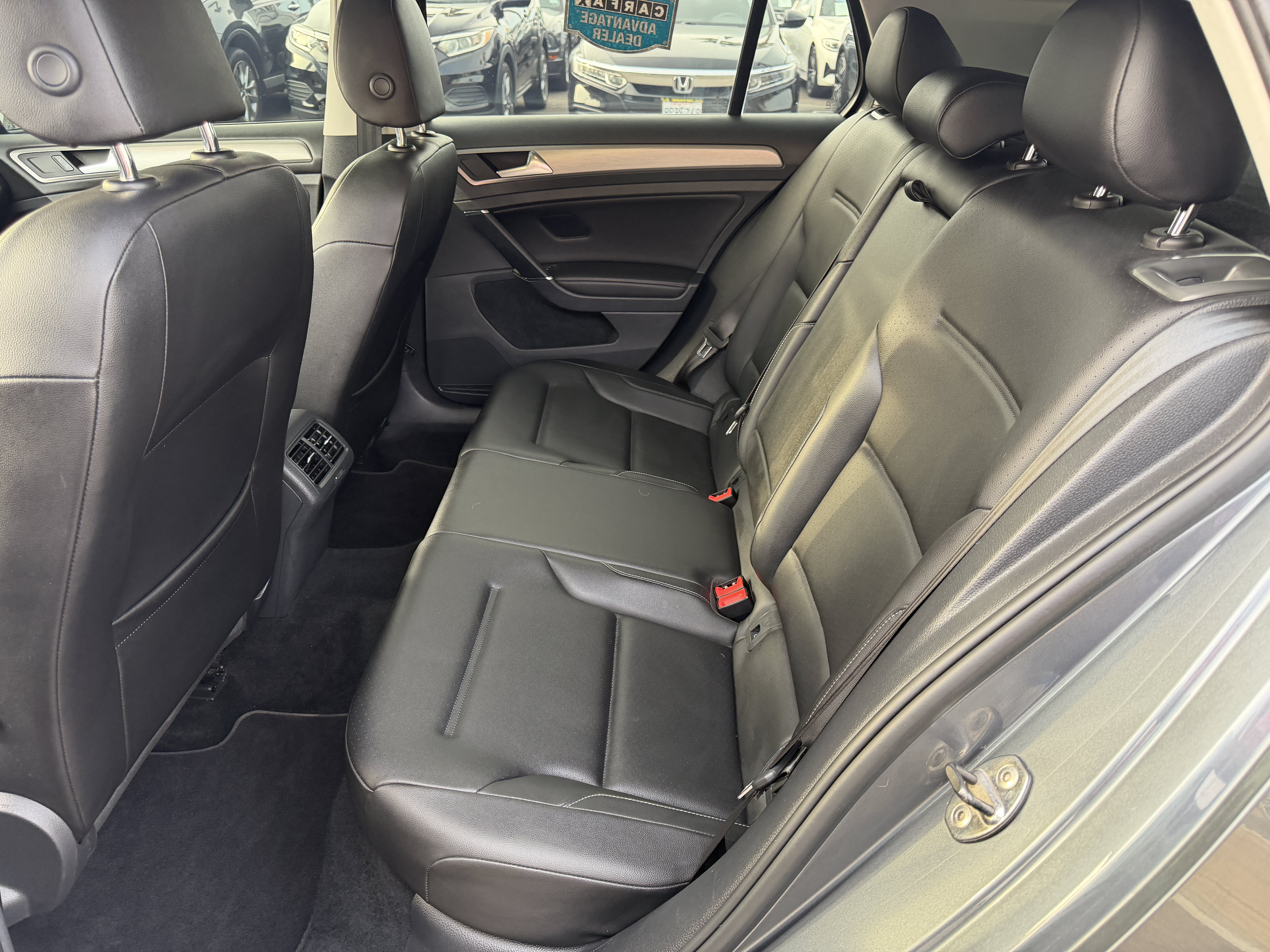 Used 2017 Volkswagen Golf Wolfsburg Edition FWD image 10