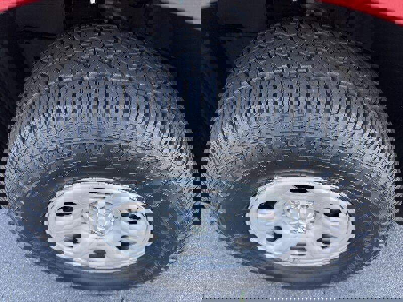 Used 2015 Nissan Frontier S image 28