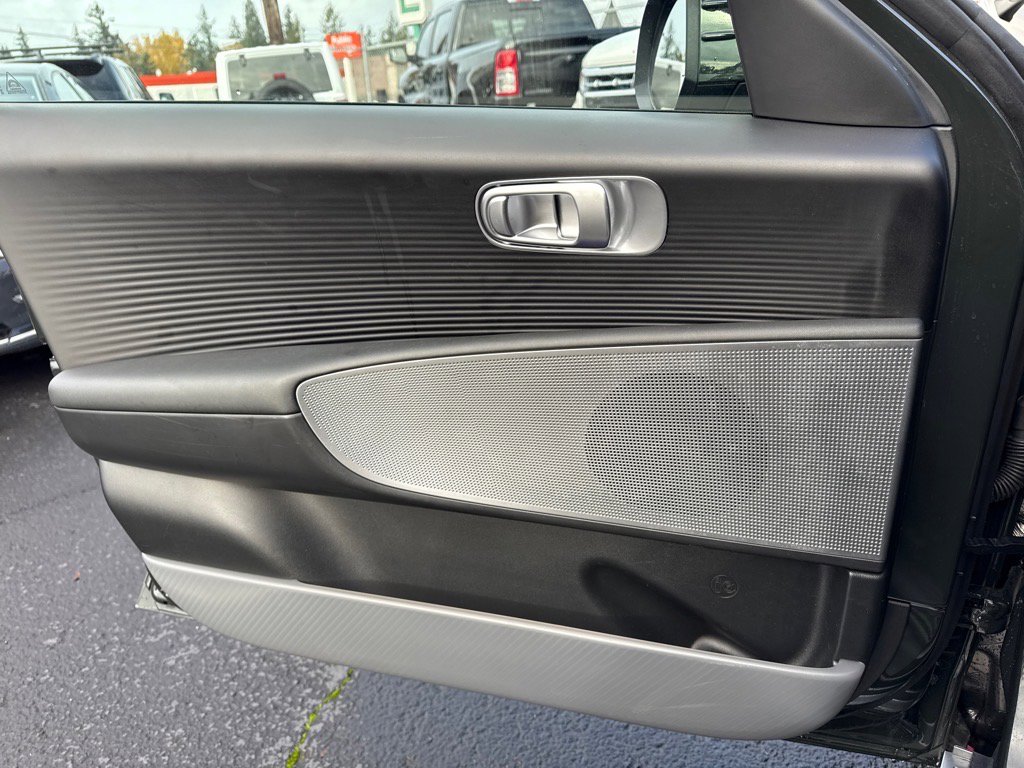 Used 2023 Hyundai Ioniq 6 SEL image 21