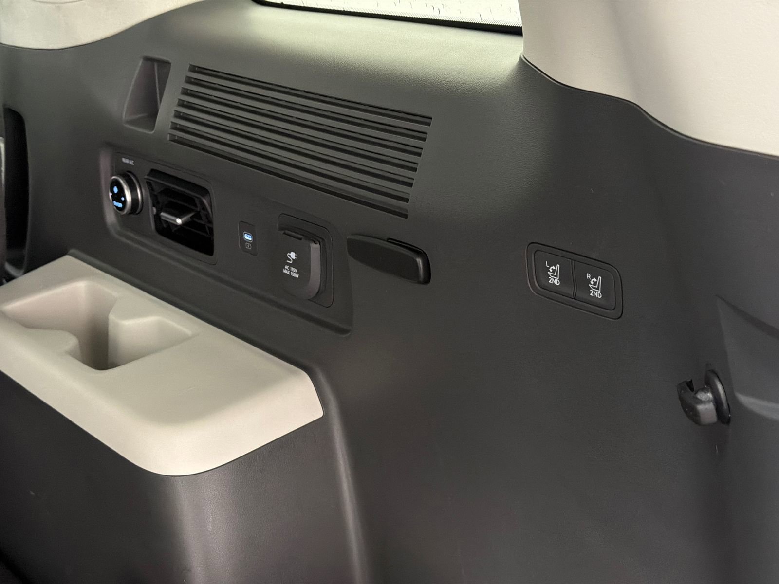 Used 2025 Hyundai Santa Fe Calligraphy image 10