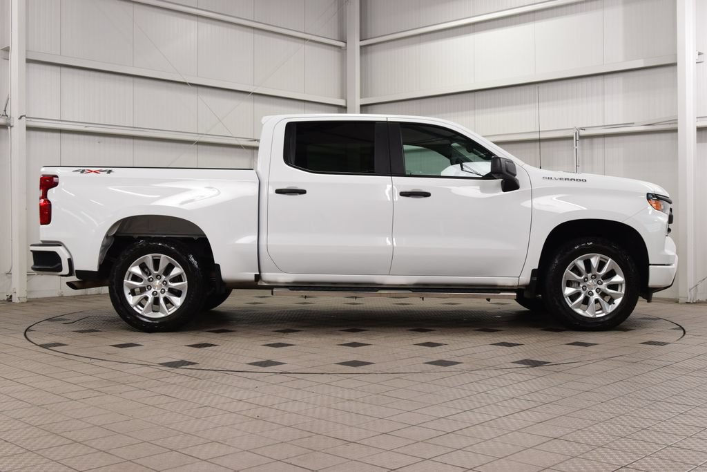 Used 2024 Chevrolet Silverado 1500 Custom AWD/4WD image 9