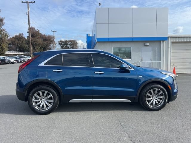 Used 2019 Cadillac XT4 Premium Luxury w/ Cold Weather Package FWD image 5
