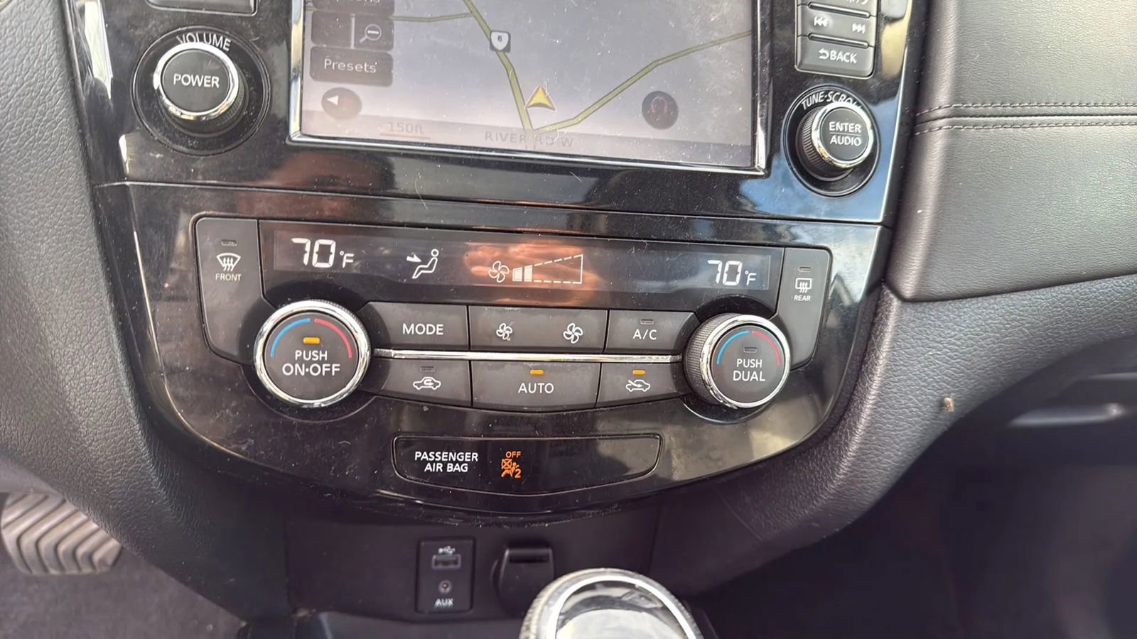 Used 2017 Nissan Rogue SL w/ SL Premium Package image 20