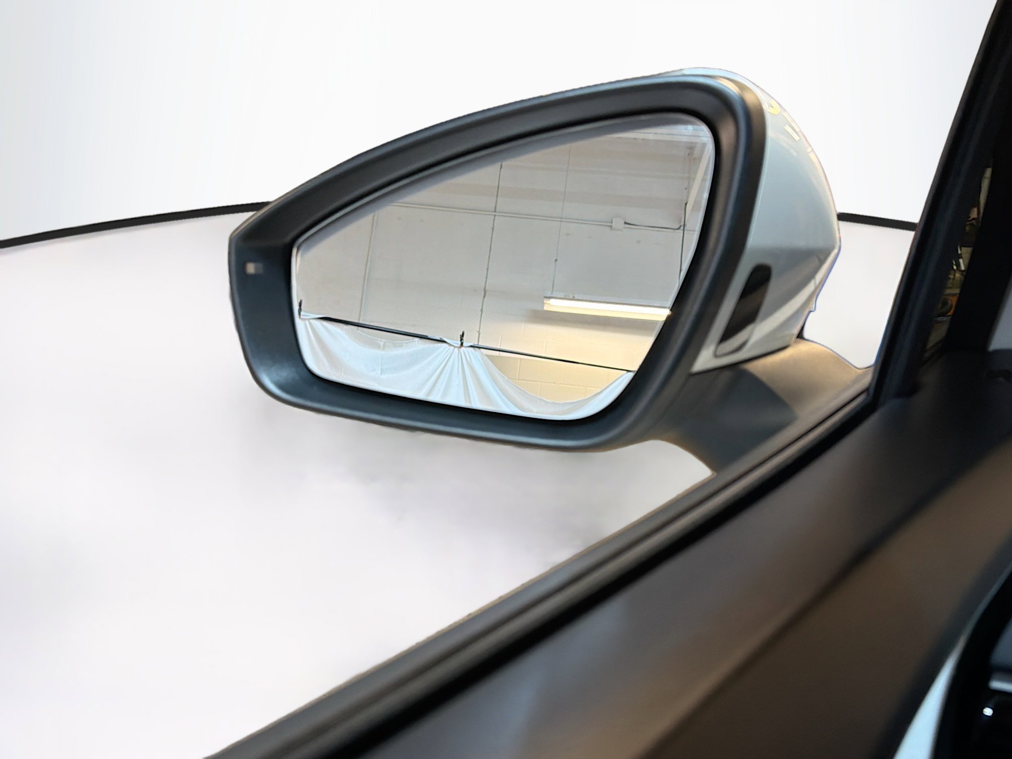 Used 2023 Volkswagen ID.4 Pro S Plus image 16