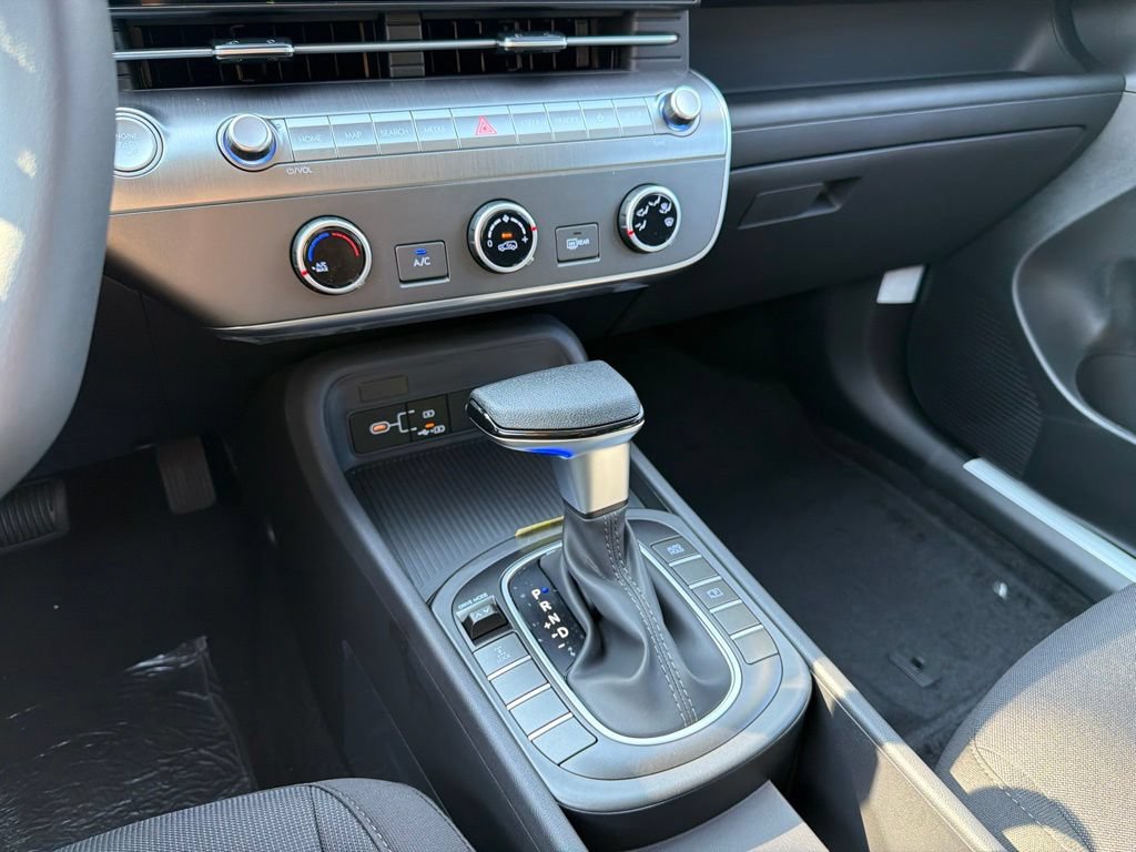 New 2027 Hyundai Kona SE AWD/4WD image 25