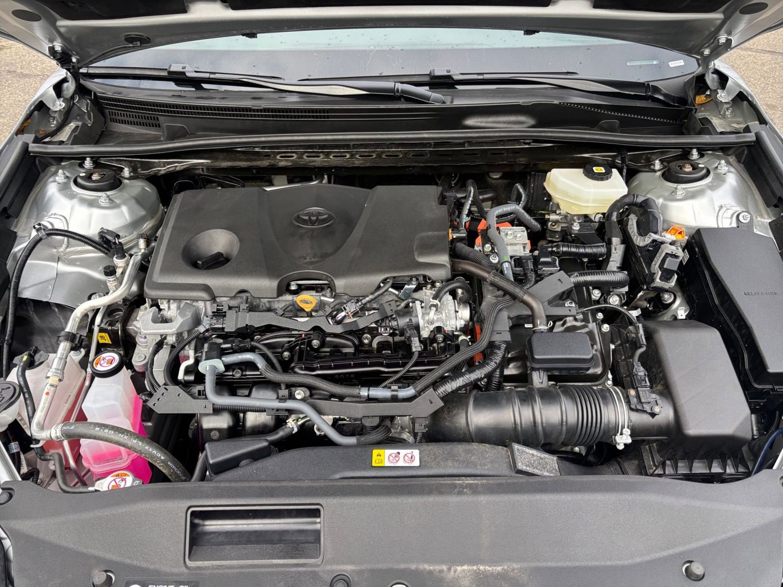 Used 2025 Toyota Camry LE image 28