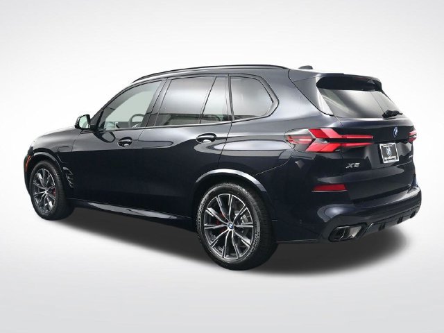 New 2026 BMW X5 xDrive50e w/ M Sport Package AWD/4WD image 7