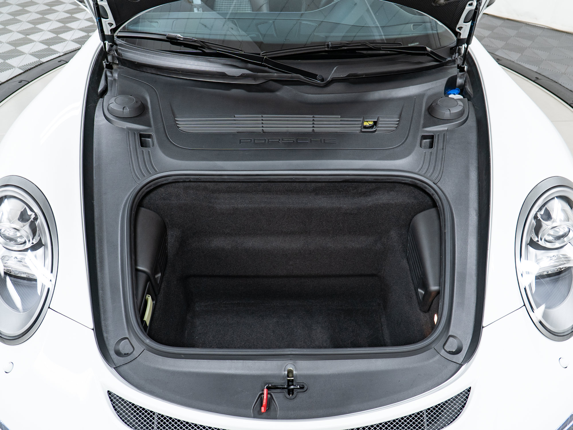 Certified 2016 Porsche 911 R RWD image 14