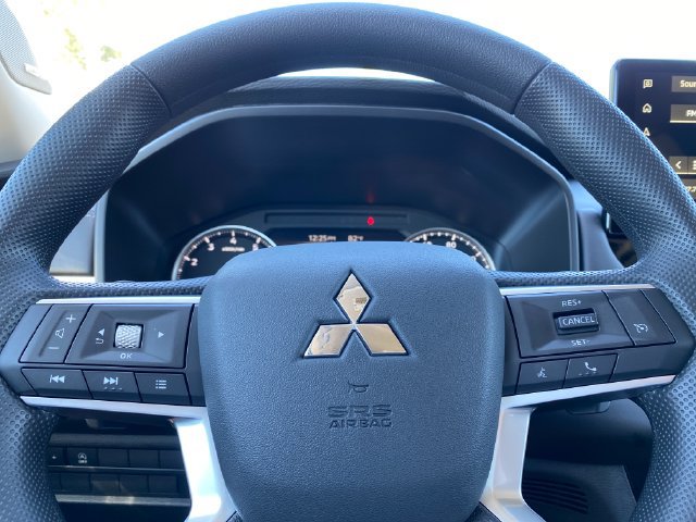 New 2026 Mitsubishi Outlander ES AWD/4WD image 15