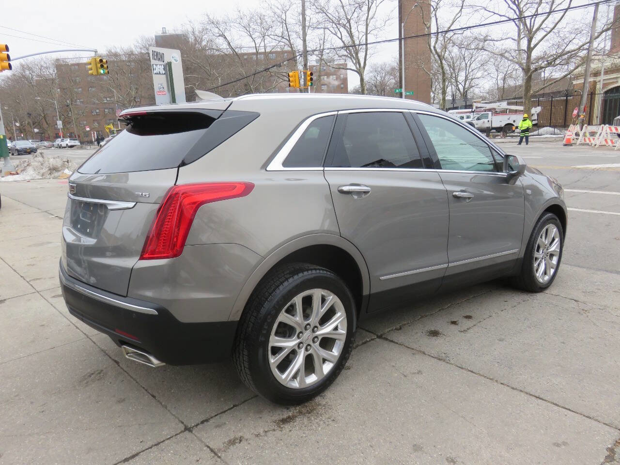 Used 2019 Cadillac XT5 AWD image 4