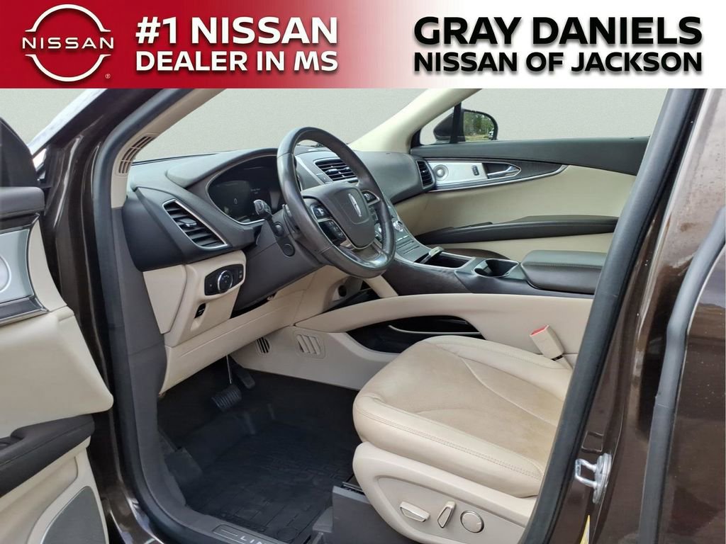 Used 2020 Lincoln Nautilus Reserve w/ Equipment Group 202A image 24