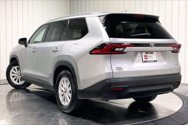 Certified 2025 Toyota Grand Highlander AWD image 13