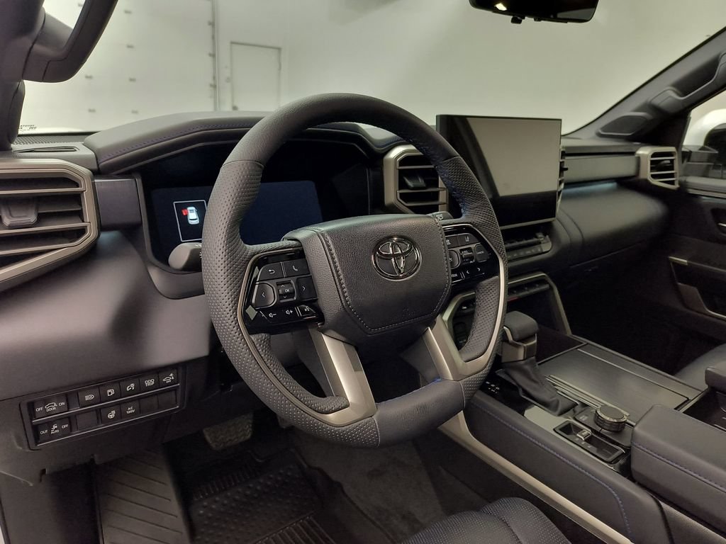 Used 2026 Toyota Sequoia Platinum AWD/4WD image 4
