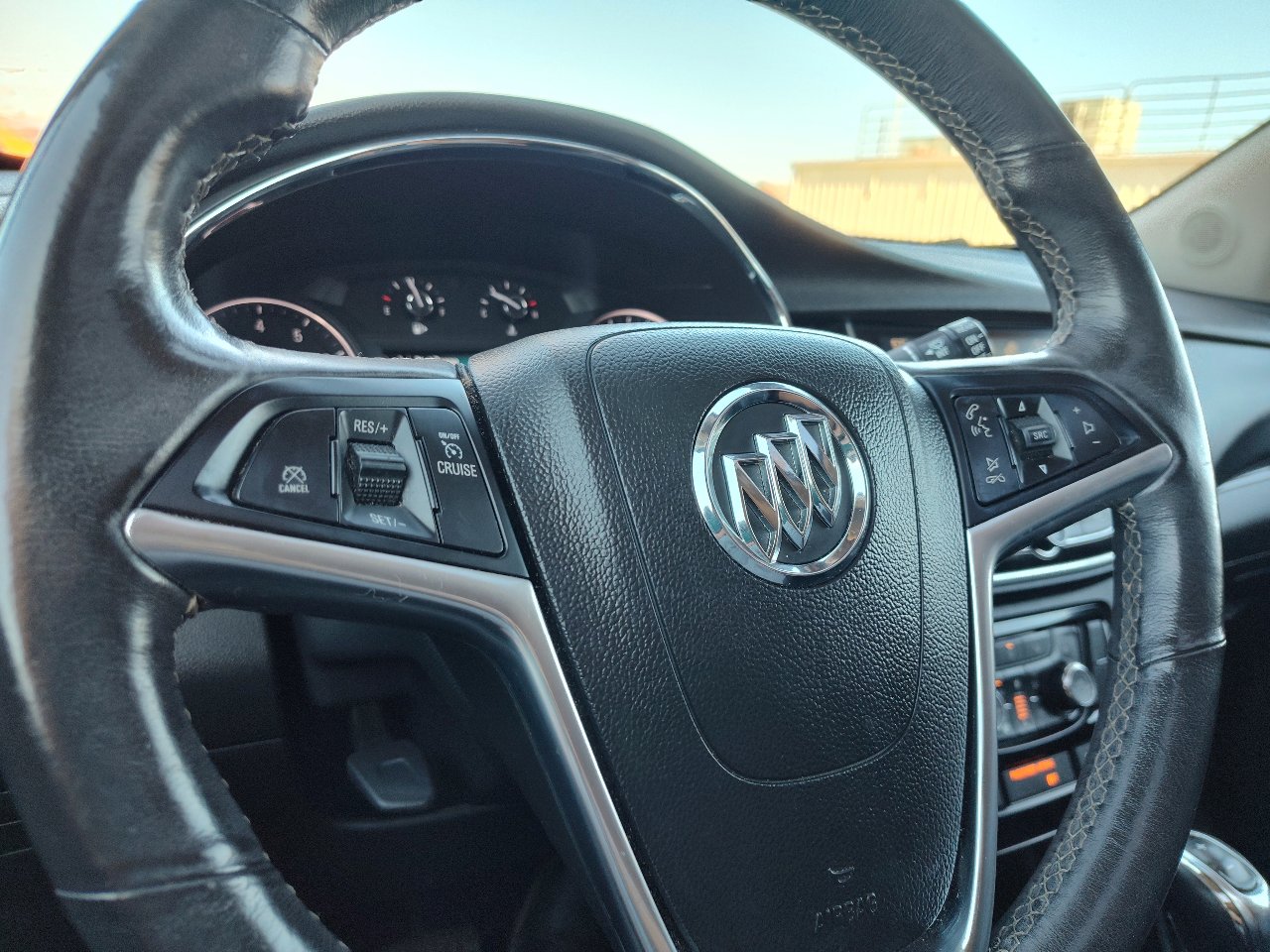 Used 2018 Buick Encore Essence image 17