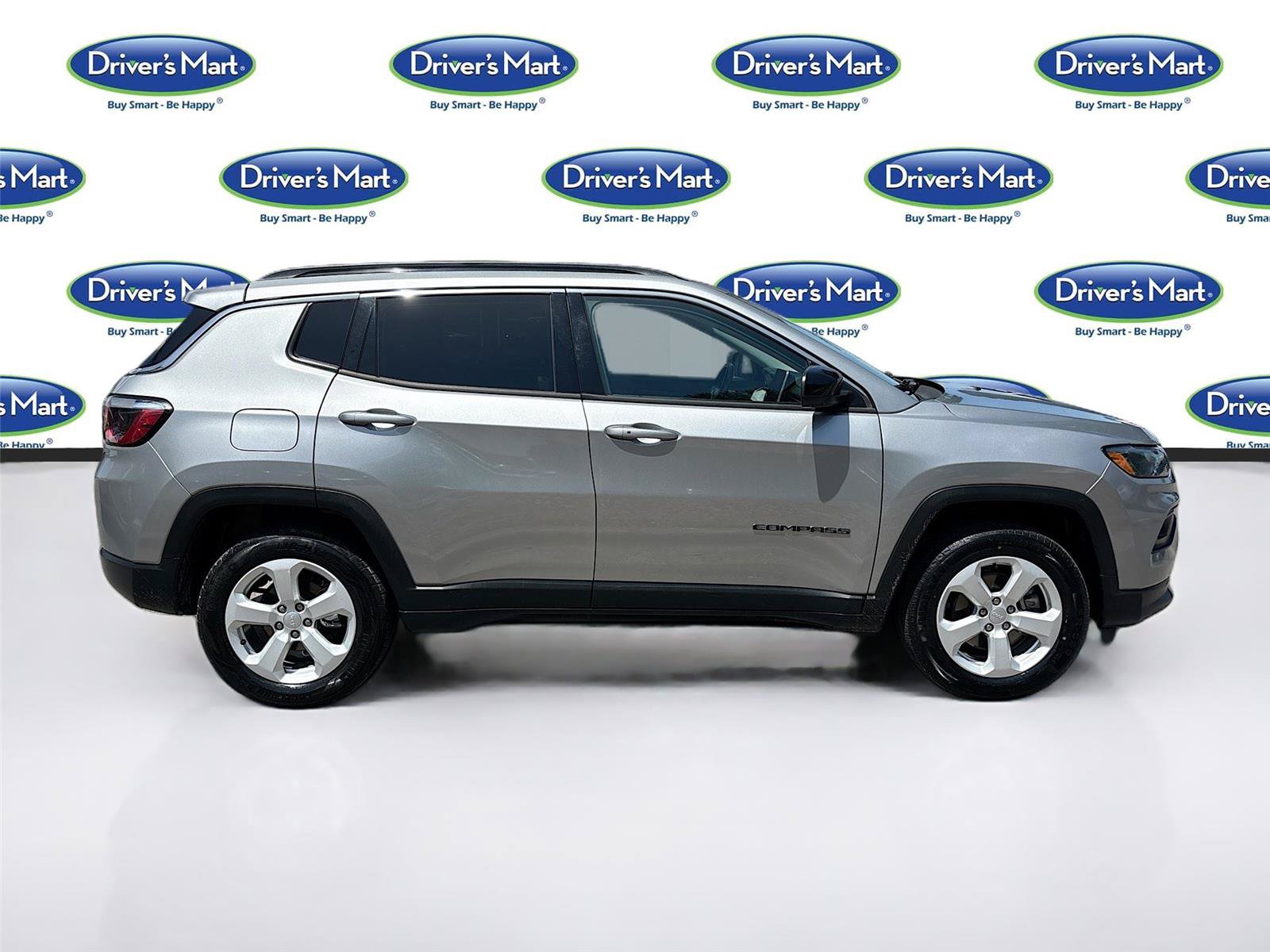 Used 2022 Jeep Compass Latitude w/ Convenience Group AWD/4WD image 8