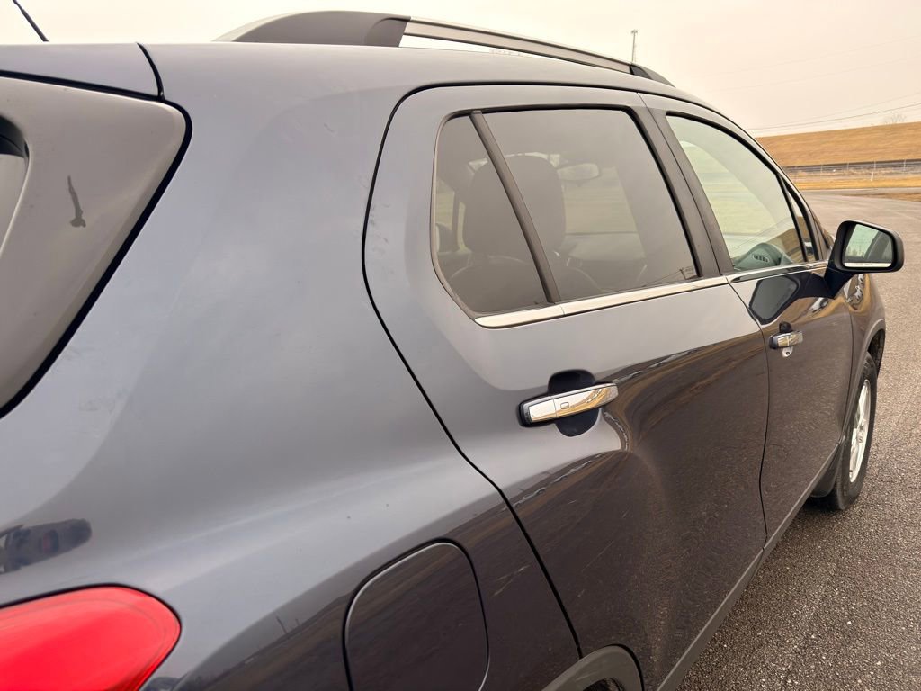 Used 2018 Chevrolet Trax LT w/ Driver Confidence Package image 9