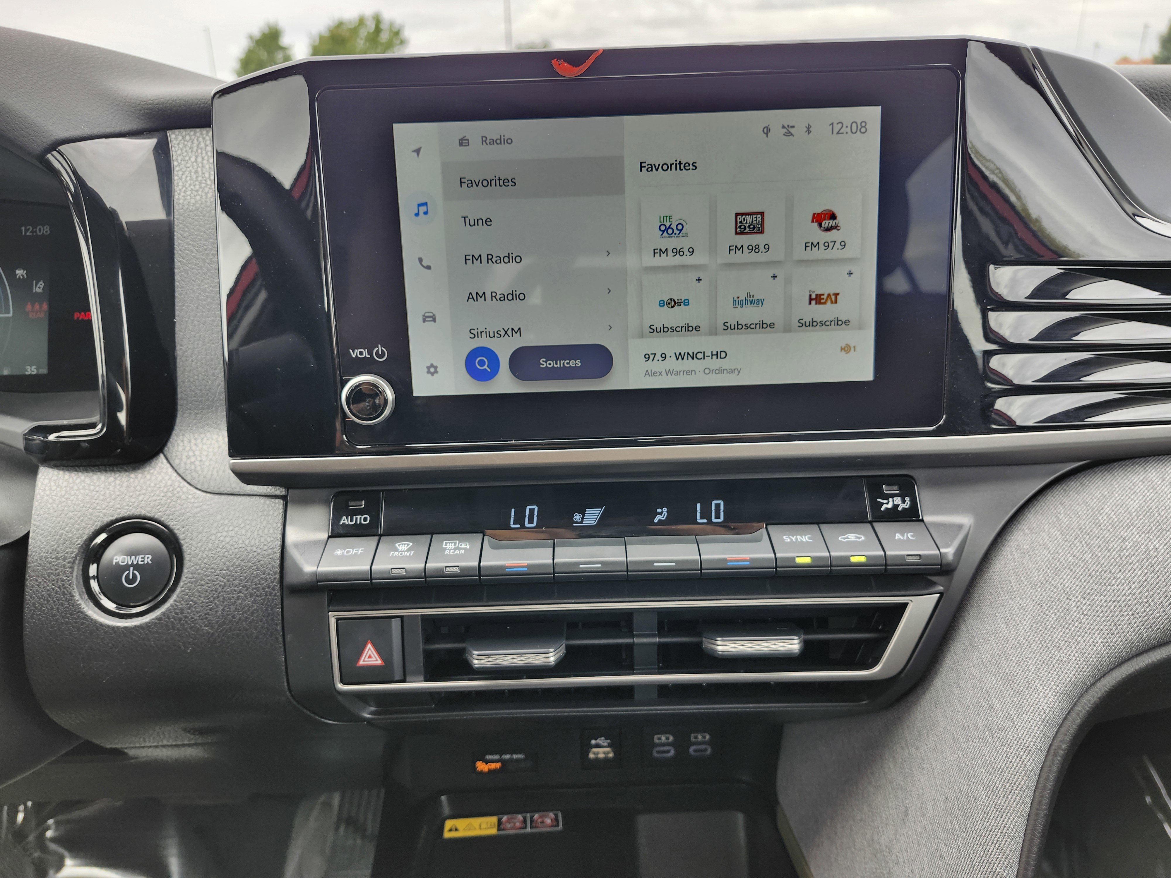 Used 2025 Toyota Camry LE image 22