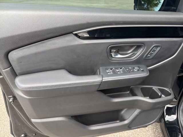 Used 2025 Honda Pilot EX-L image 24
