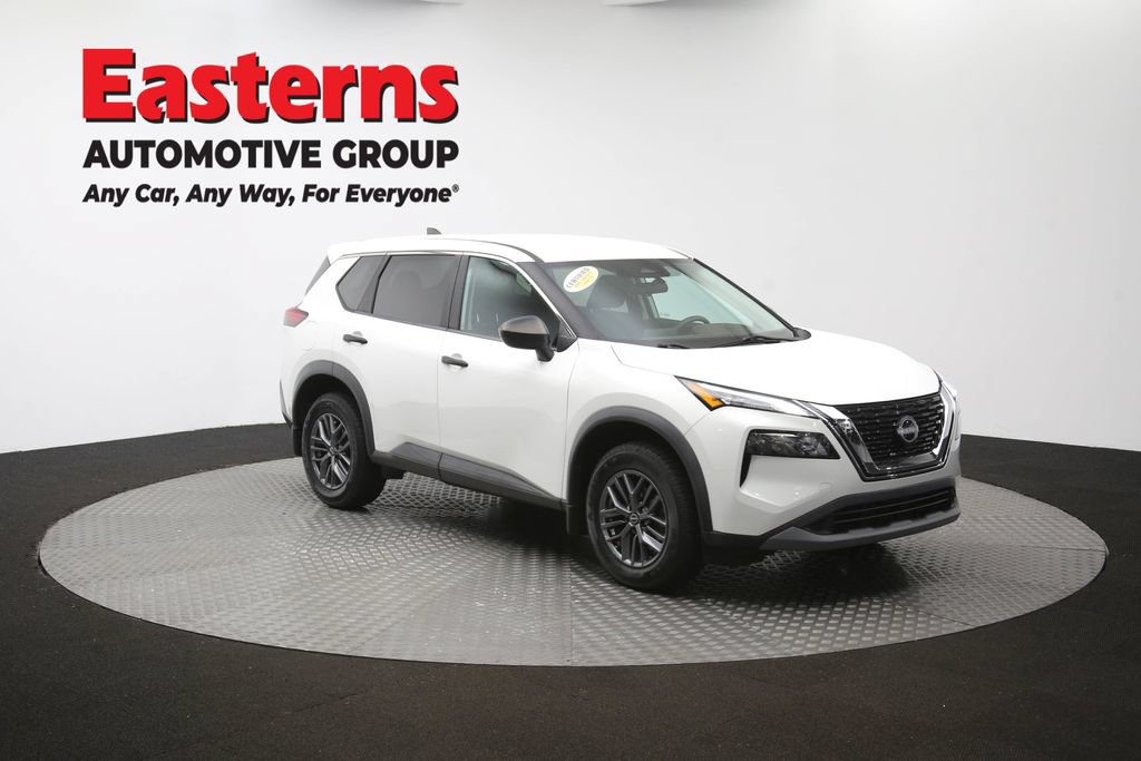 Used 2023 Nissan Rogue S AWD/4WD image 44