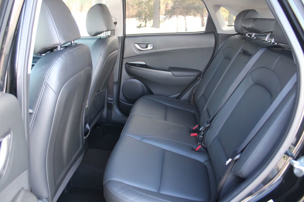 Used 2023 Hyundai Kona Limited w/ Cargo Package image 12