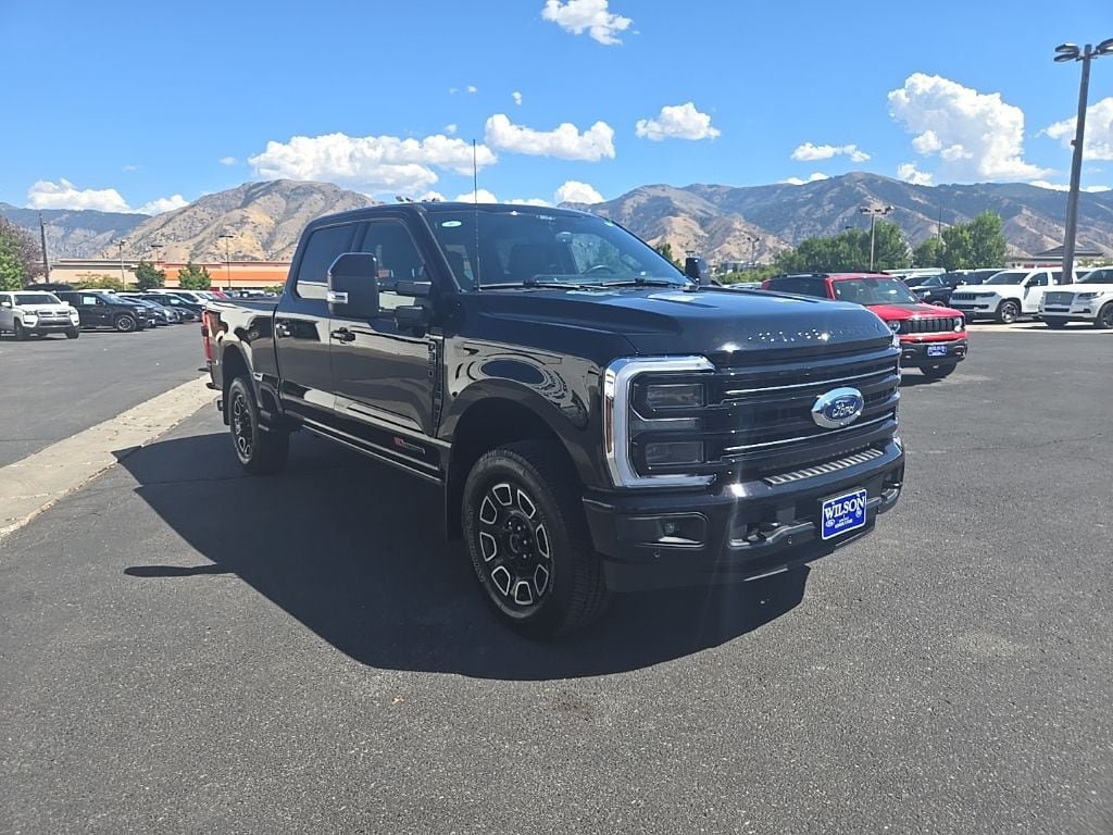 Used 2025 Ford F350 Platinum AWD/4WD image 3