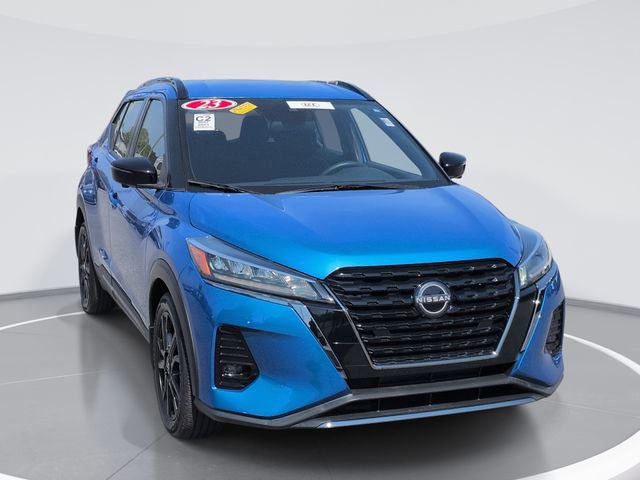 Used 2023 Nissan Kicks SR image 1