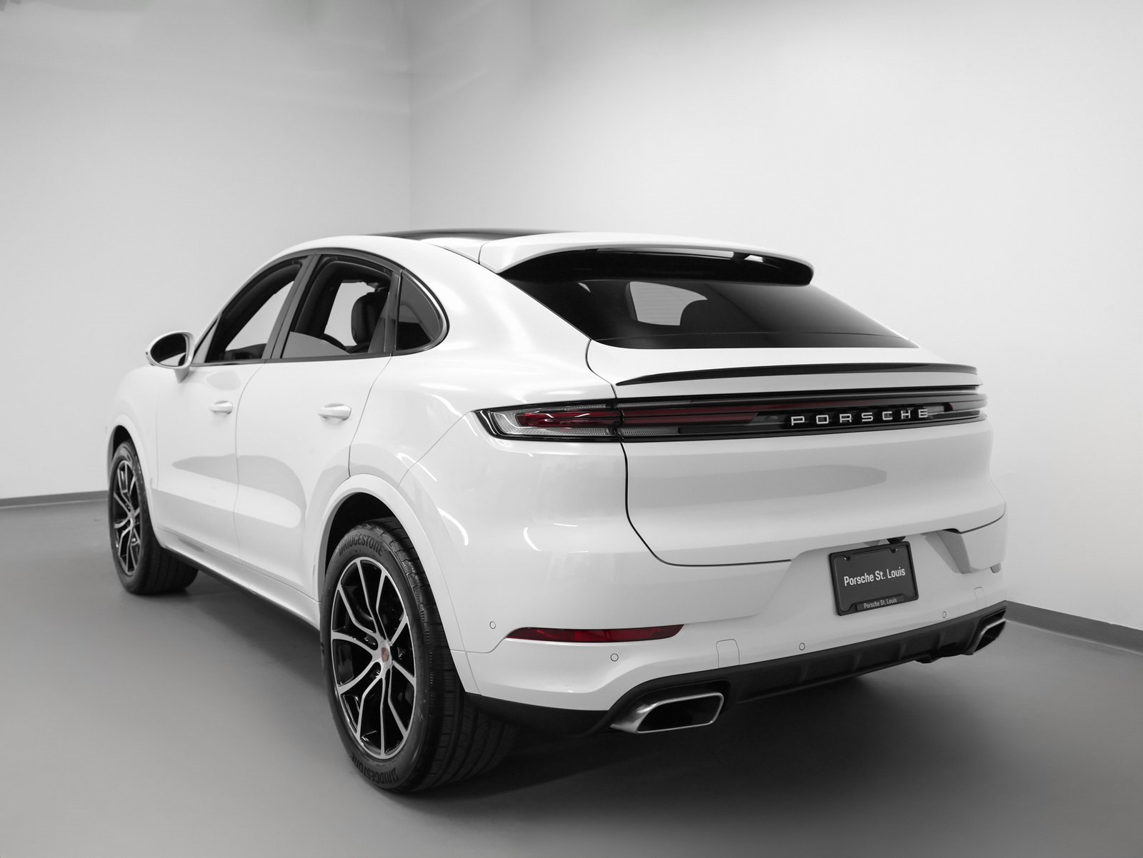 New 2026 Porsche Cayenne Coupe image 3